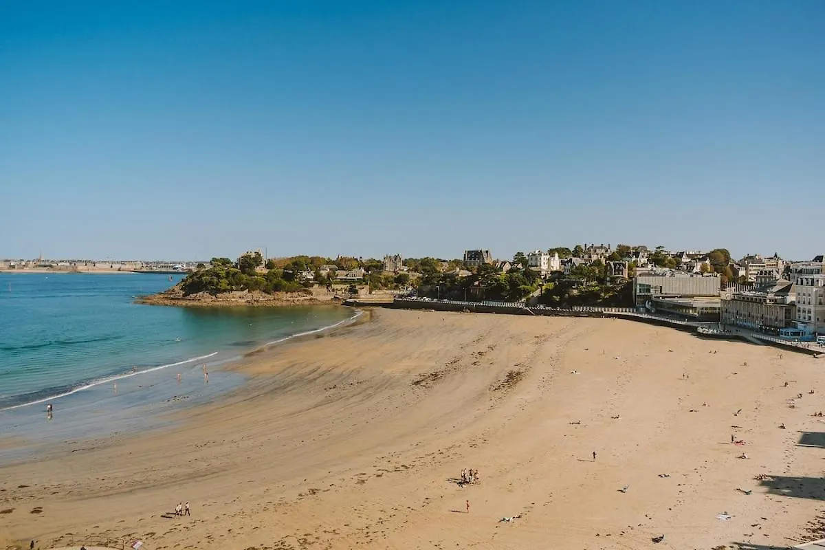 Le Crystal Studio Terrasse Vue Mer Direct Plage Dinard