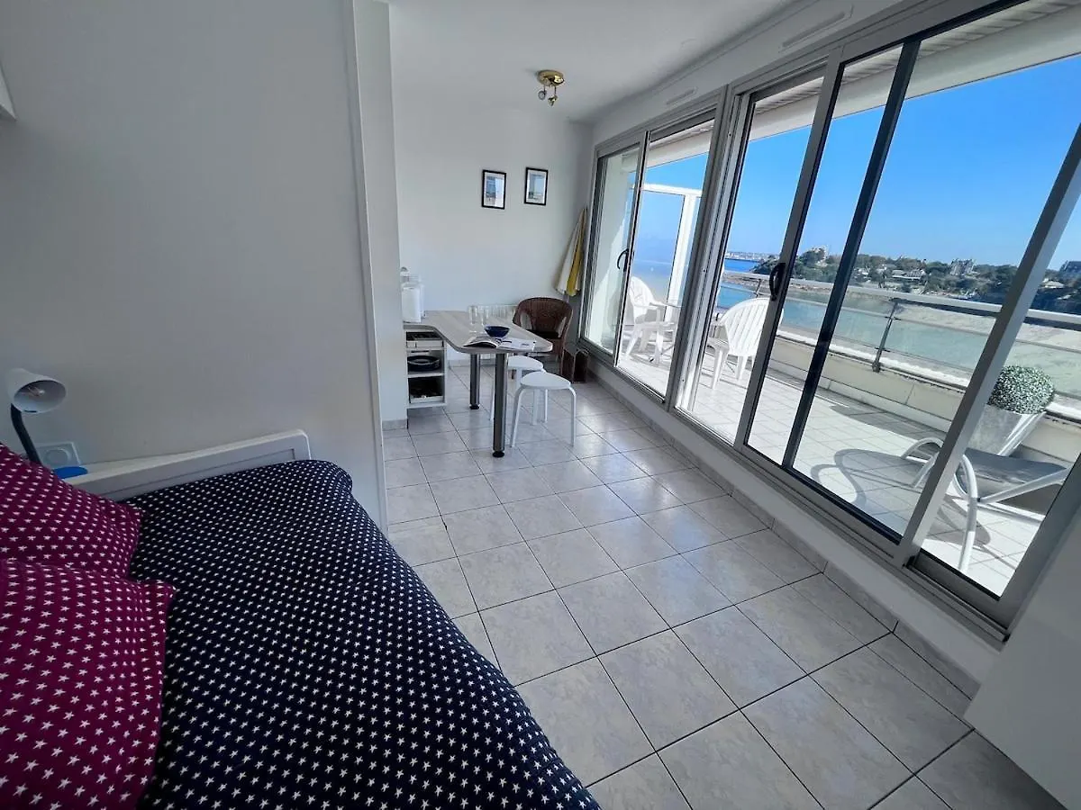 Le Crystal Studio Terrasse Vue Mer Direct Plage Dinard